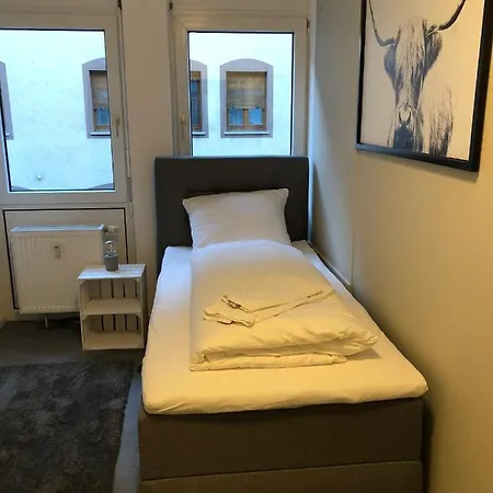 Zentrale In Der Altstadt Wurzburgo